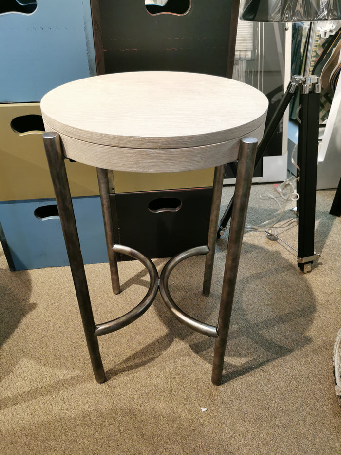 T5927 Jennings Accent End Table