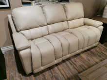 530 Greyson Reclining Sofa