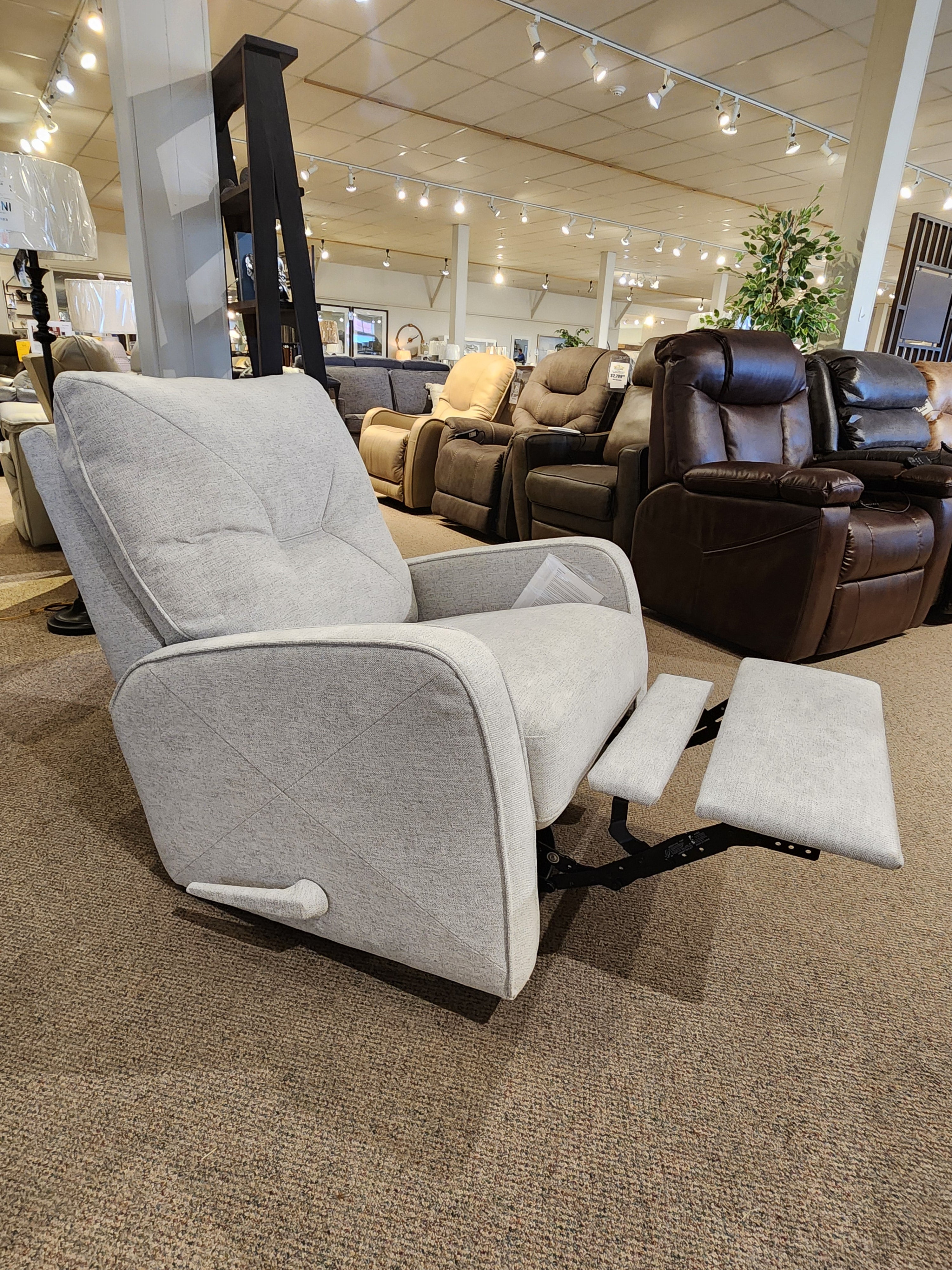 ダフタウン GM Connoisseurs Choice Palliser Theo Rocker Recliner | Living Room | Conway Furniture