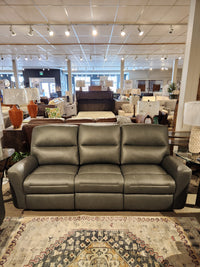 Leather Craft’s Texas Power Reclining Sofa combines comfort and style, perfect with chic tables, lamps, and decor.