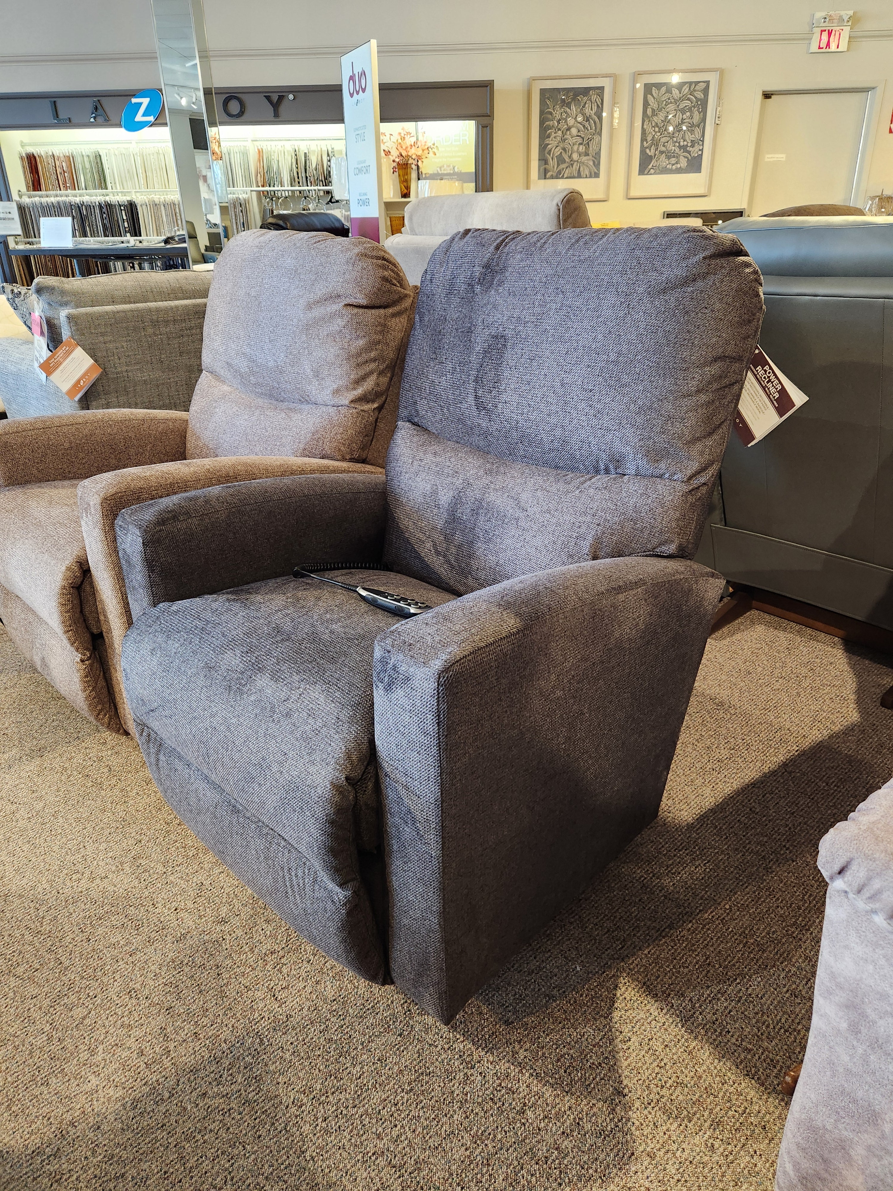 E.r⑅　0507 725 Sherman Power Rocker Recliner – Conway Furniture