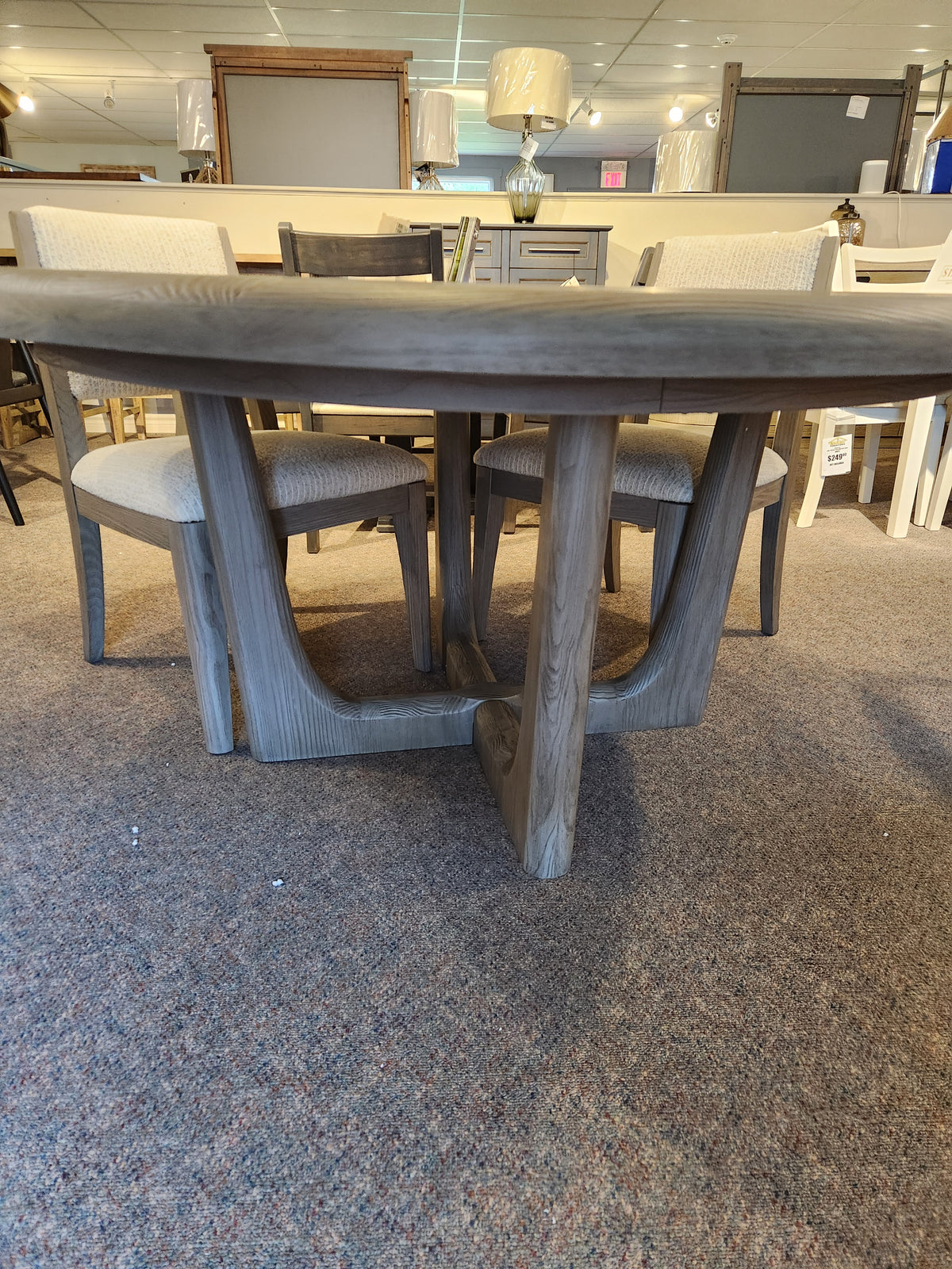 Braelyn D5874 60" Round 5 piece dining package