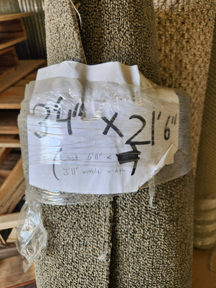 Flooring CLEARANCE Carpet Remnant 3'4" x 21'6", low pile, with handwritten notes on usable width.