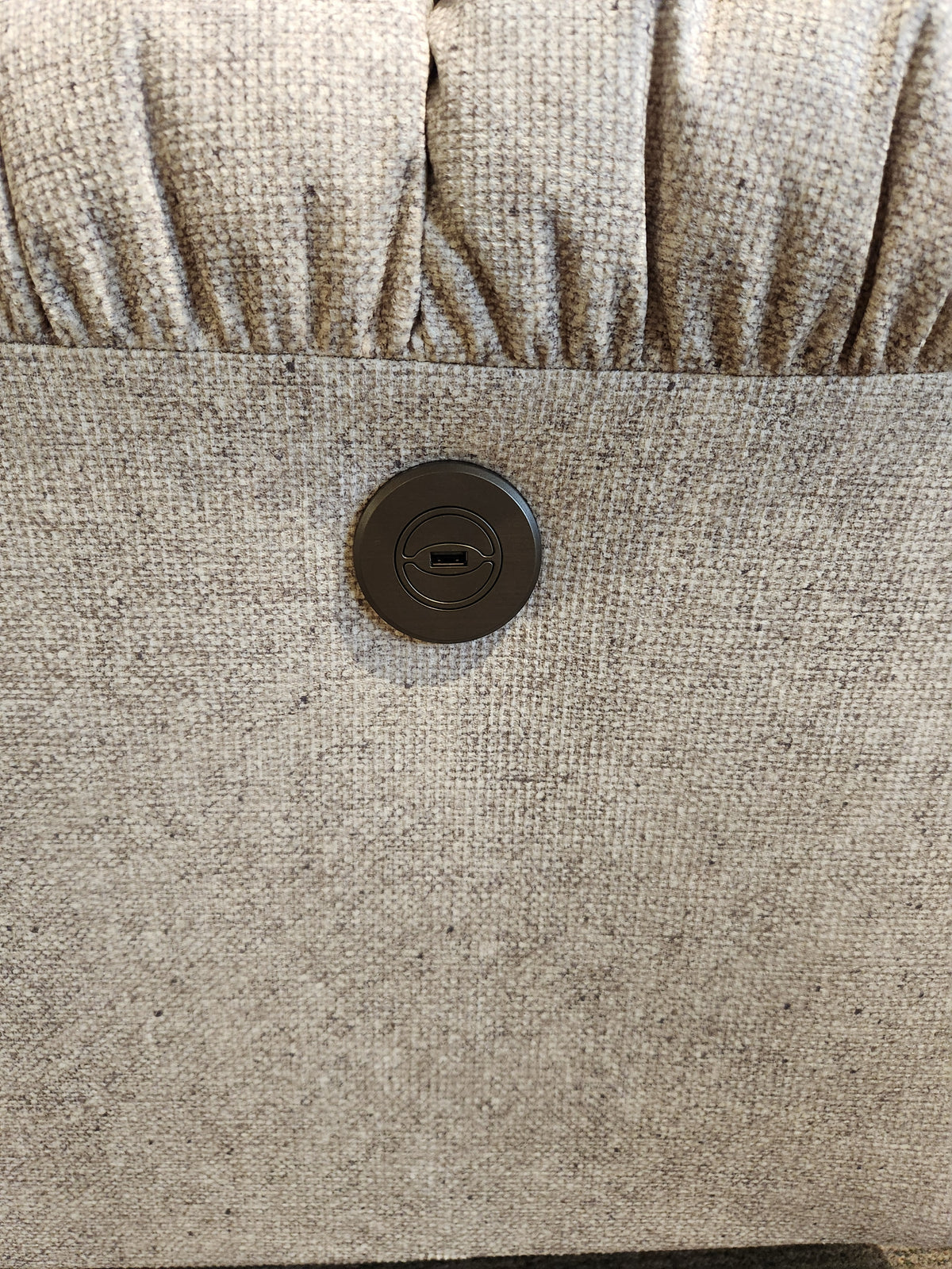 The Best 7MP84 Ellisport Power Space Saver Recliner features a built-in USB port on the side for convenience.