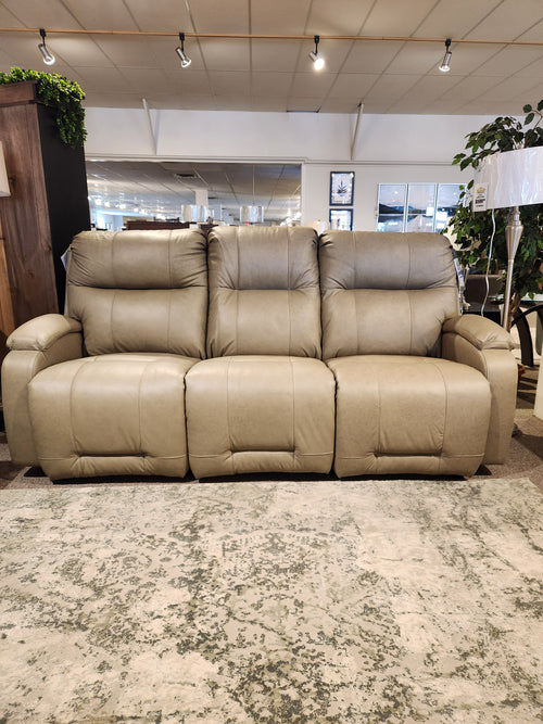 The Best Maverly S910 tan leather recliner sofa seats three, featuring a Comfort Dial and tilt headrest.