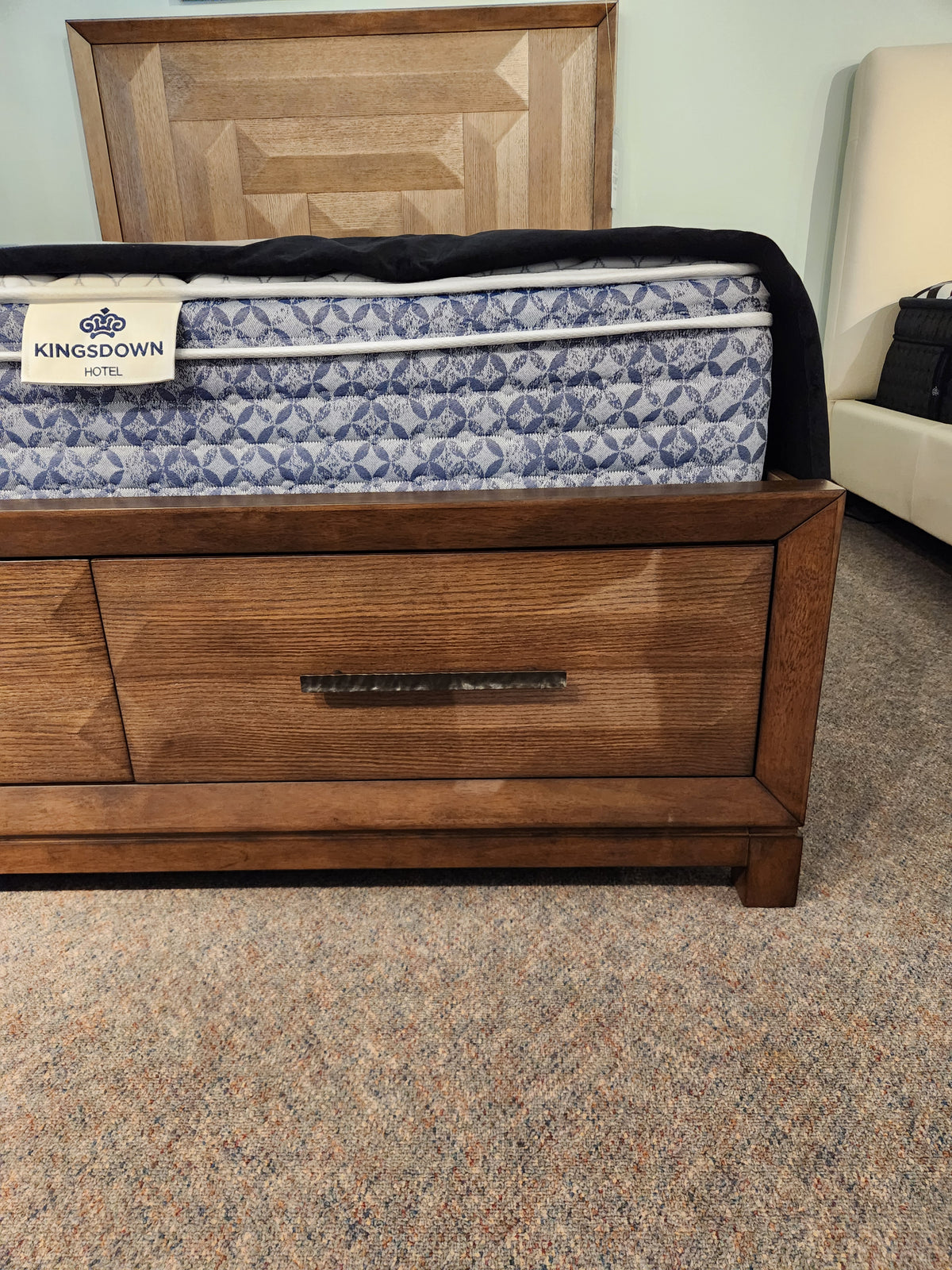 B6396 - Callisto Queen Storage Bed Frame