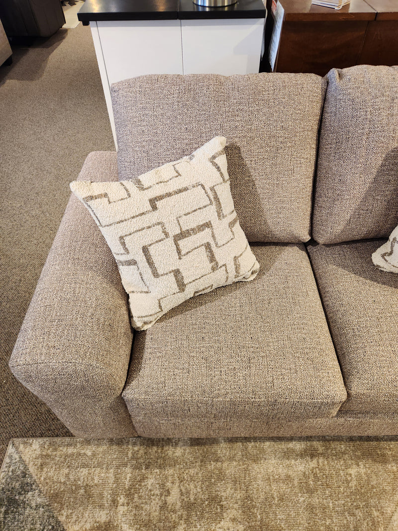 1437 Stationary Loveseat