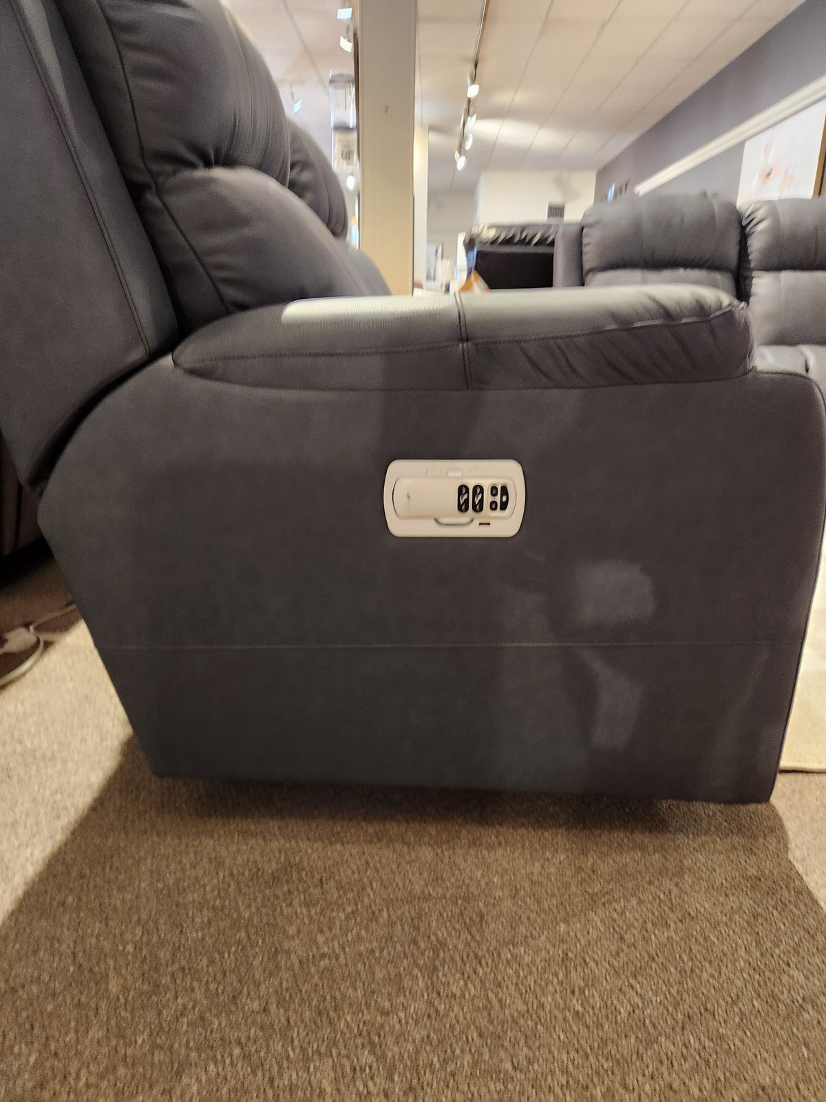 755 Dorian Power Reclining Loveseat w/ Headrest & Console