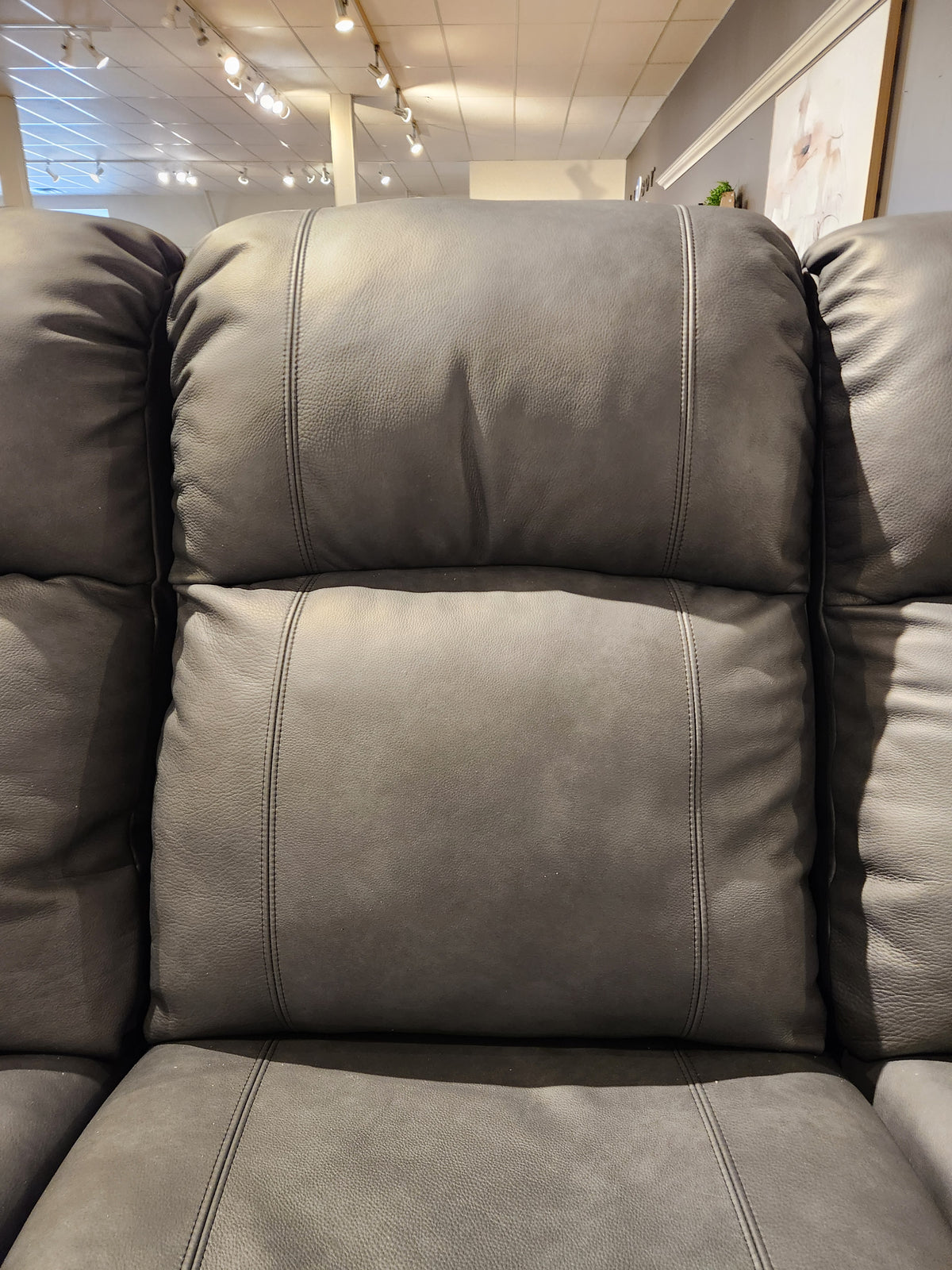 755 Dorian Power Reclining Sofa w/ Headrest