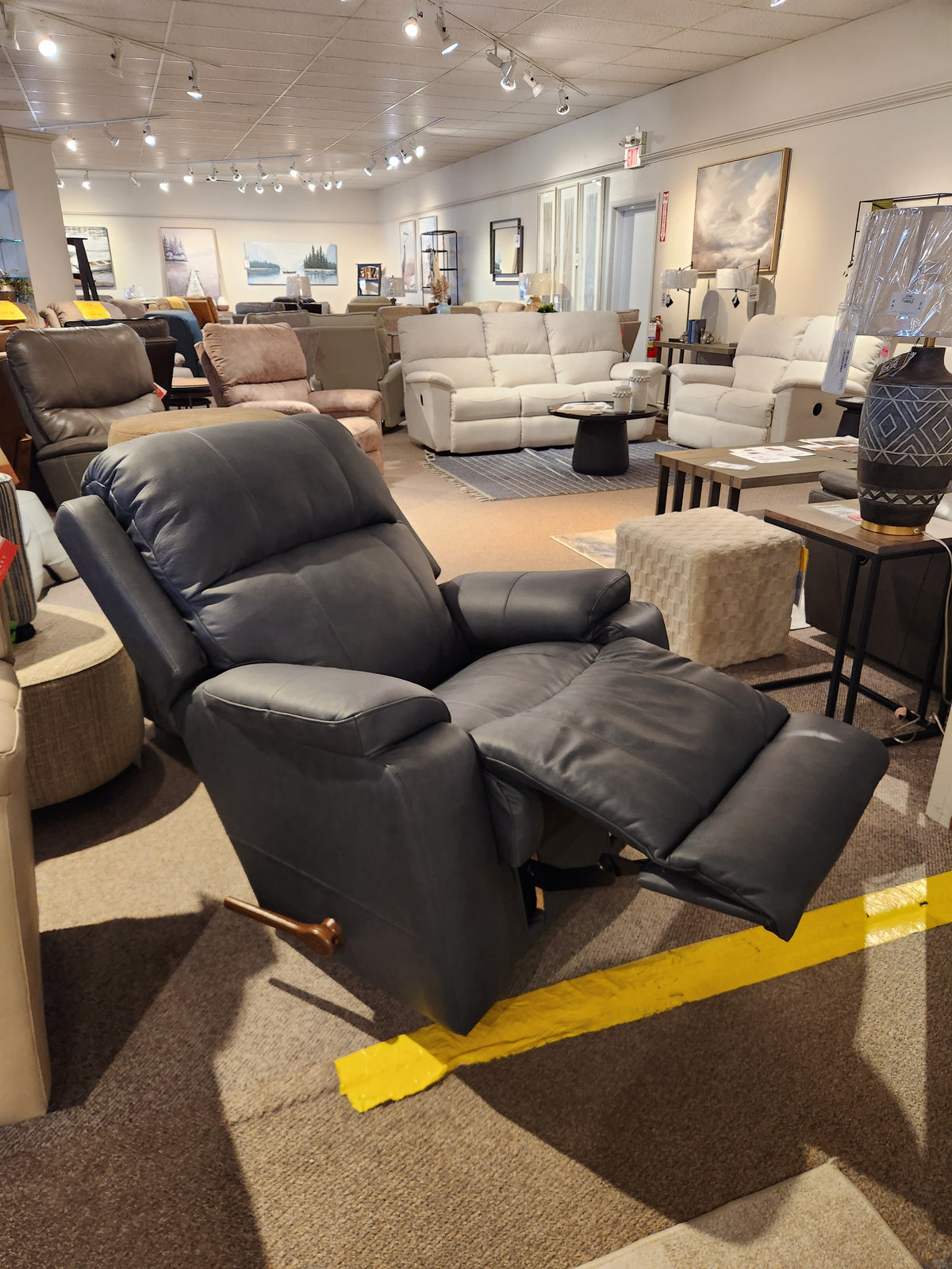 755 Dorian Rocking Recliner