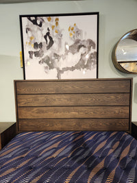 Belmont Queen Oak Bed