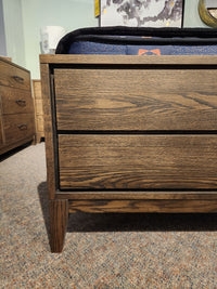 Belmont Queen Oak Bed