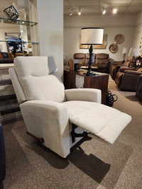 715 Kodie Rocker Recliner