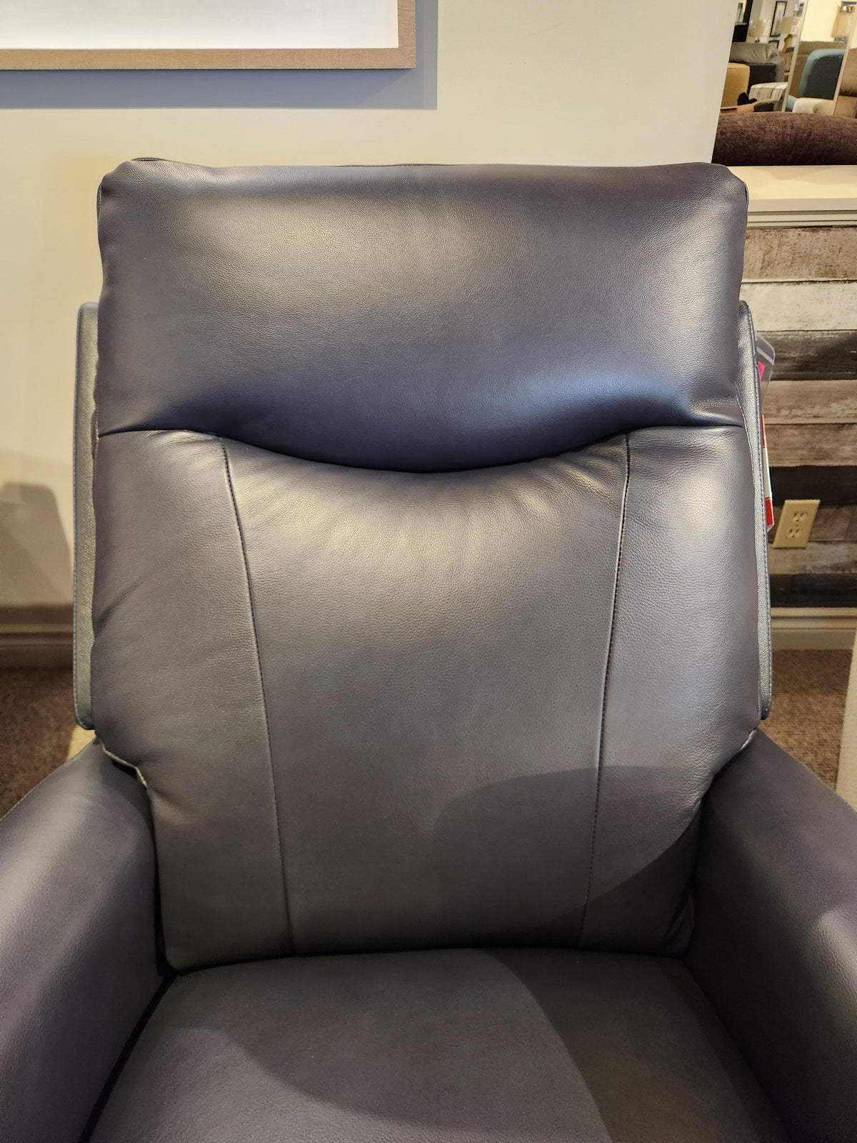 715 Kodie Rocker Recliner