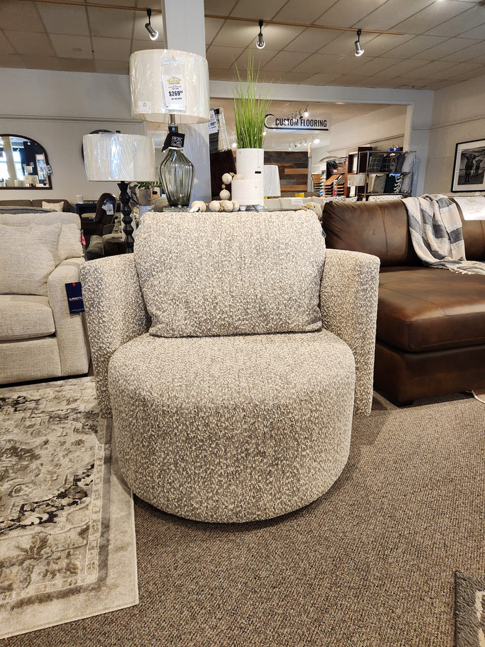 2524 Swivel Chair