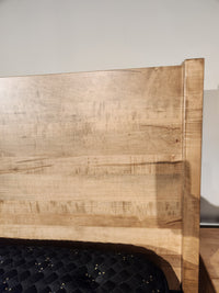 Rocklynd Golden Oak/Cherry King Panel Bed