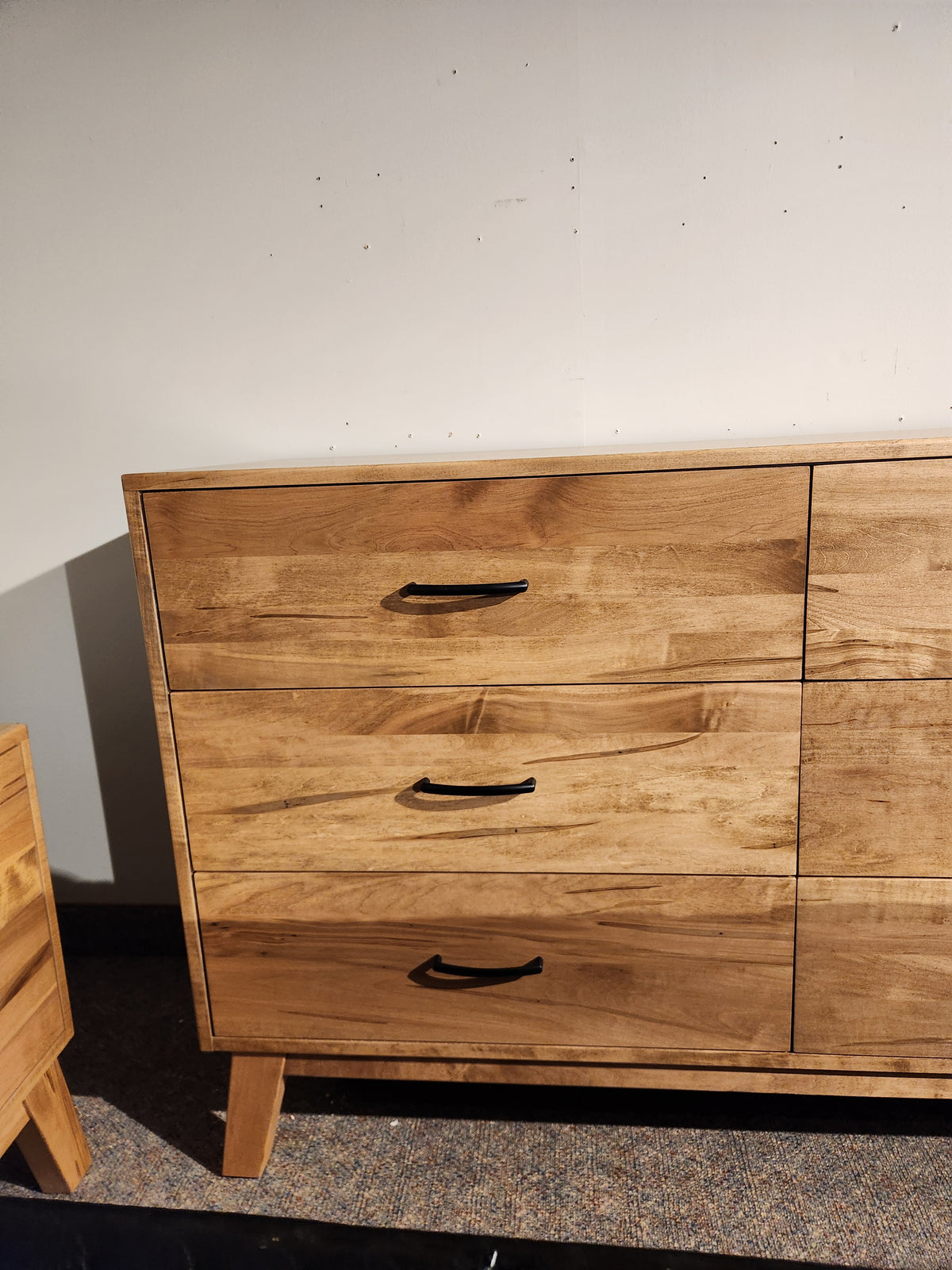 Rocklynd Golden Oak/Cherry Dresser