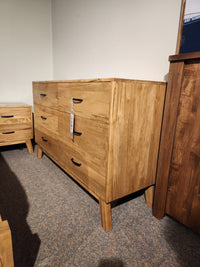 Rocklynd Golden Oak/Cherry Dresser