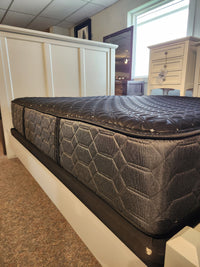 Beauty-rest Gaia Hybrid Plush Mattress