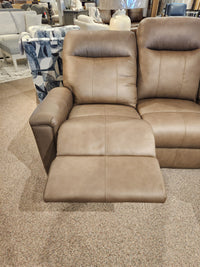 M8520 Power Reclining Sectional