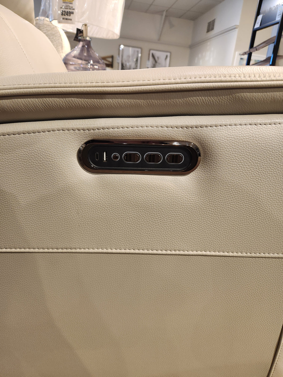 Austin Power Swivel Recliner Chair-5201550