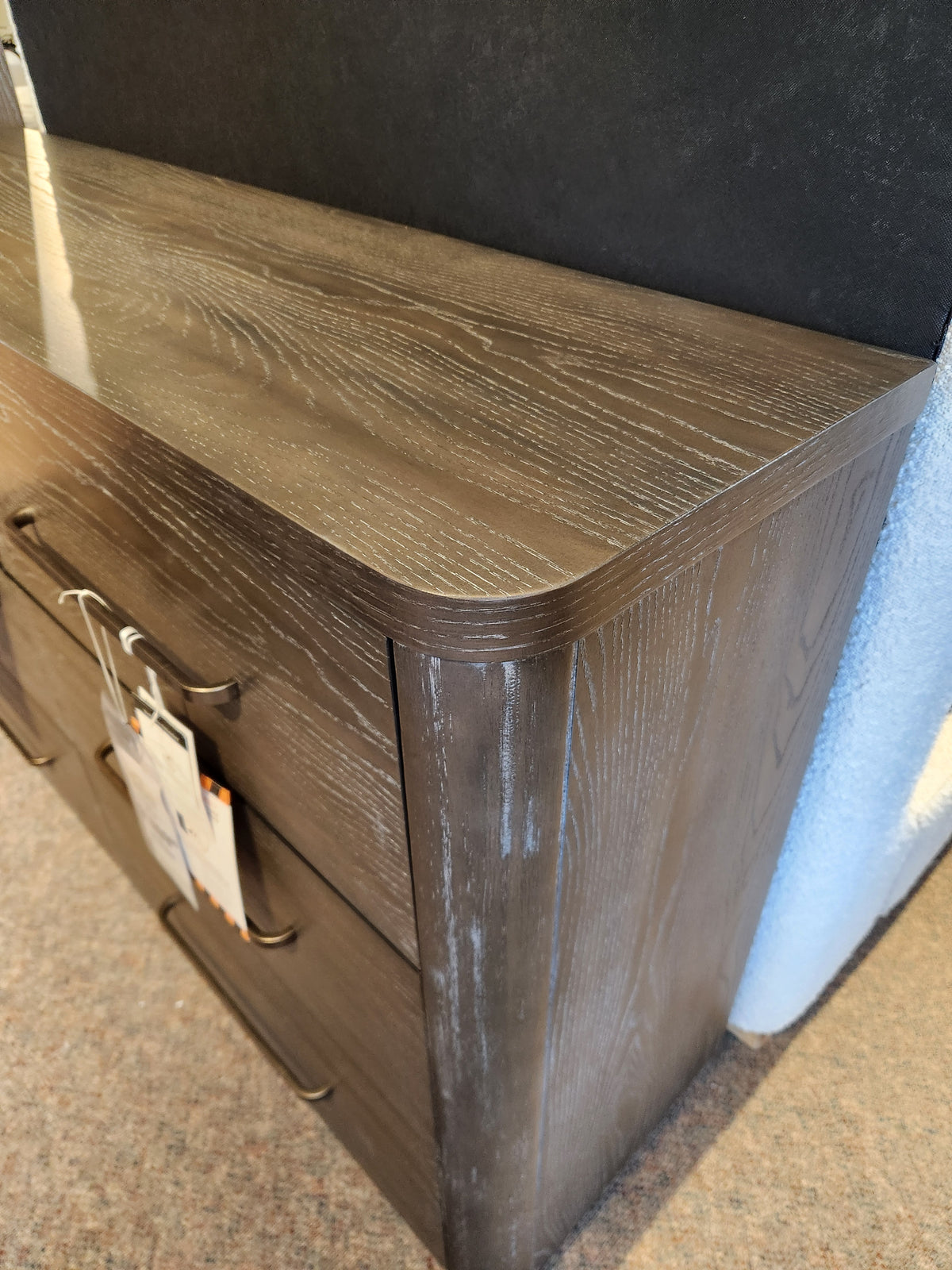 5042 Horizons 6 Drawer Dresser