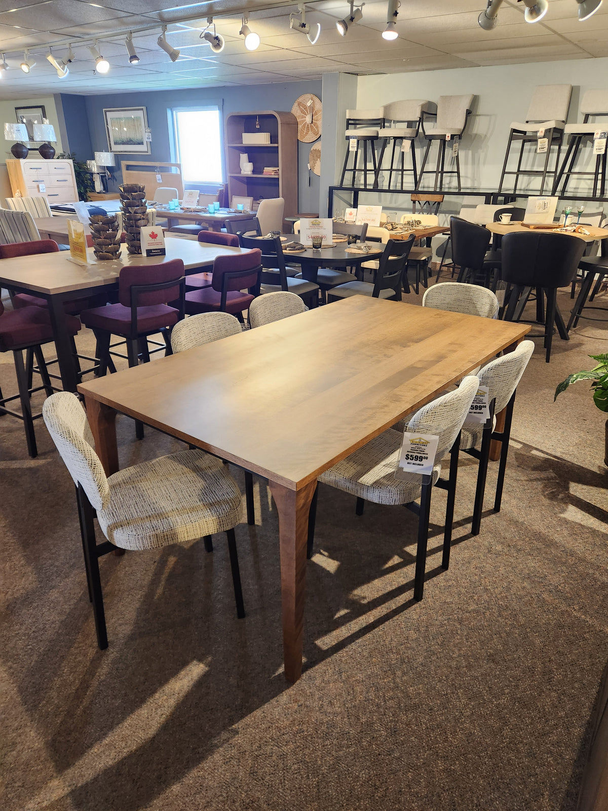 90863 Lidya Dining Table
