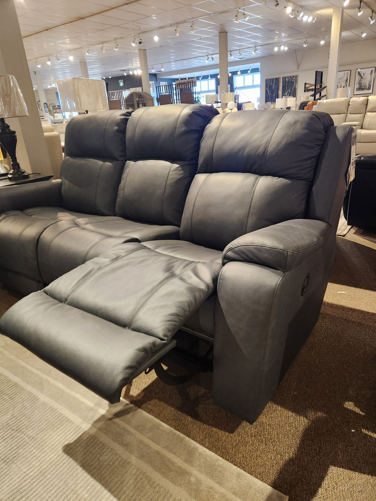 755 Dorian Reclining Sofa
