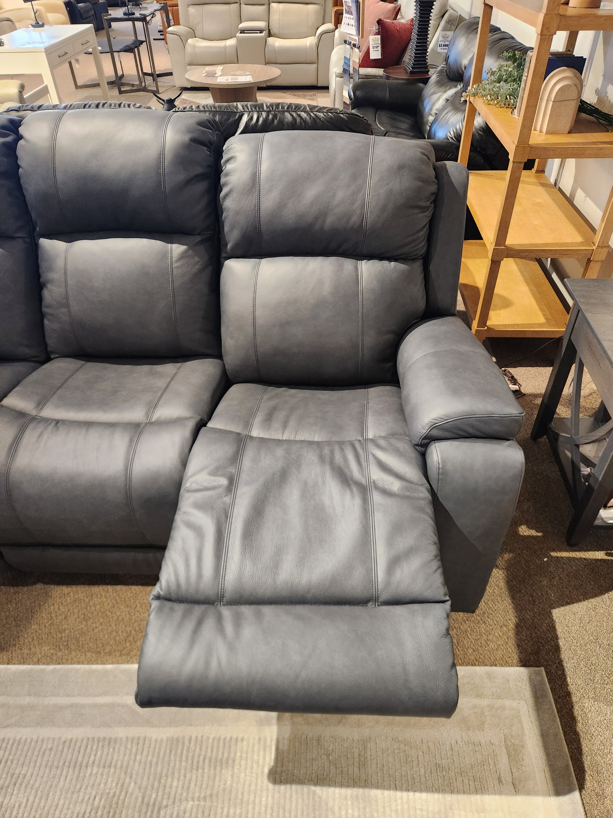 755 Dorian Reclining Sofa