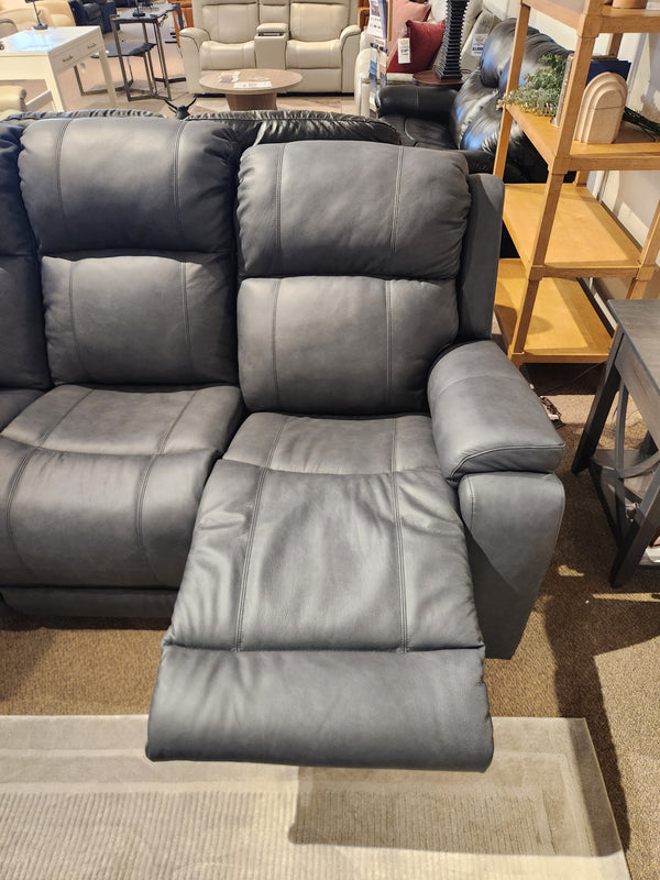 755 Dorian Reclining Sofa