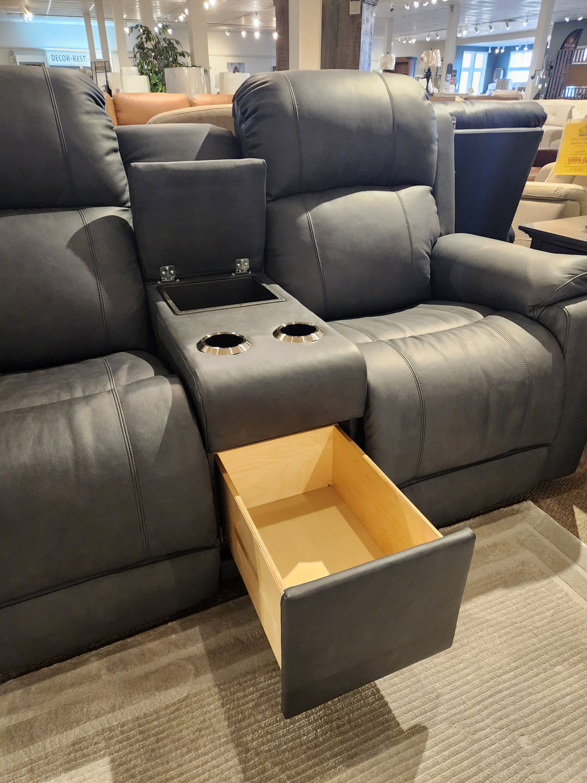 755 Dorian Reclining Console Loveseat
