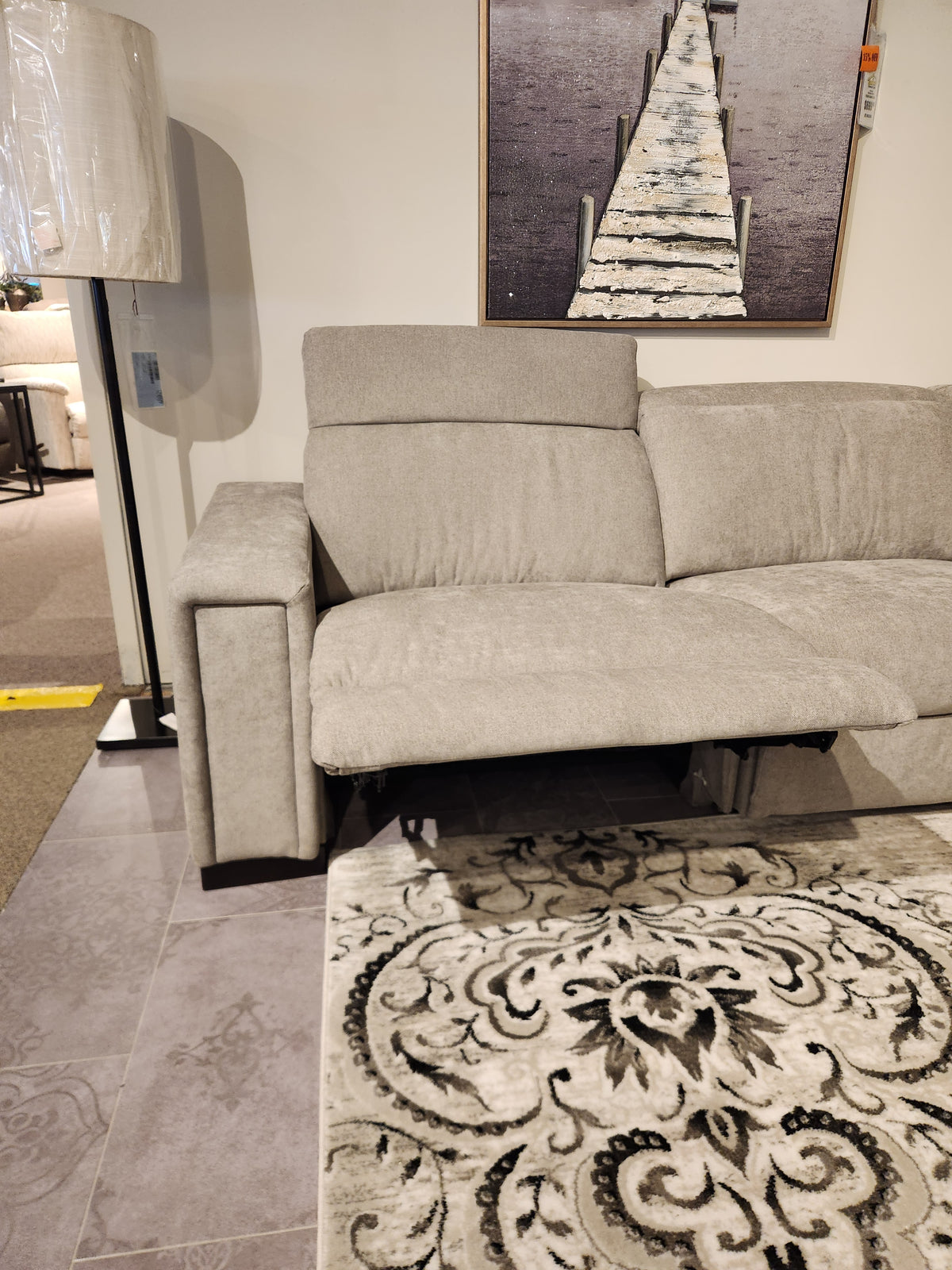 812 Armitage Reclining Sectional