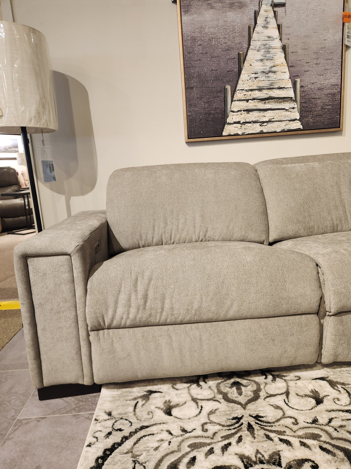 812 Armitage Reclining Sectional