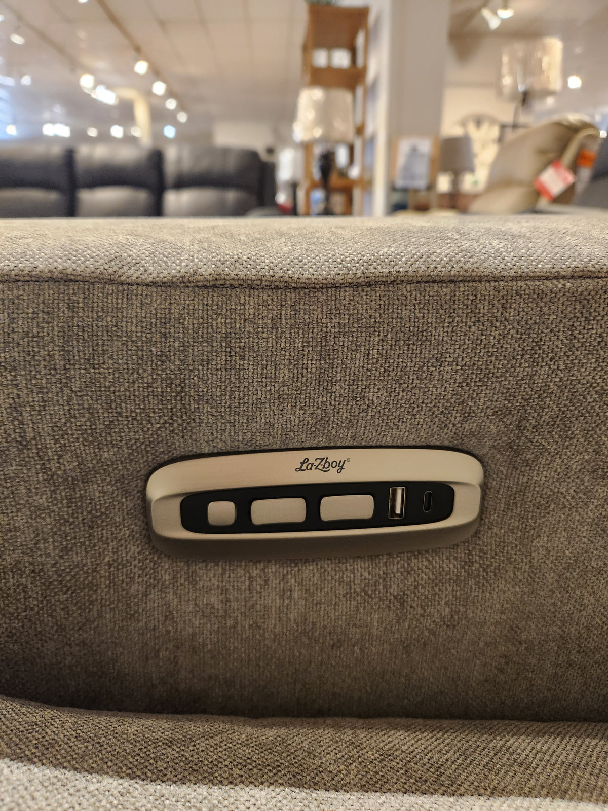 812 Armitage Reclining Sectional