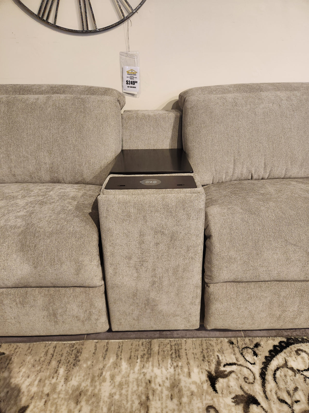 812 Armitage Reclining Sectional