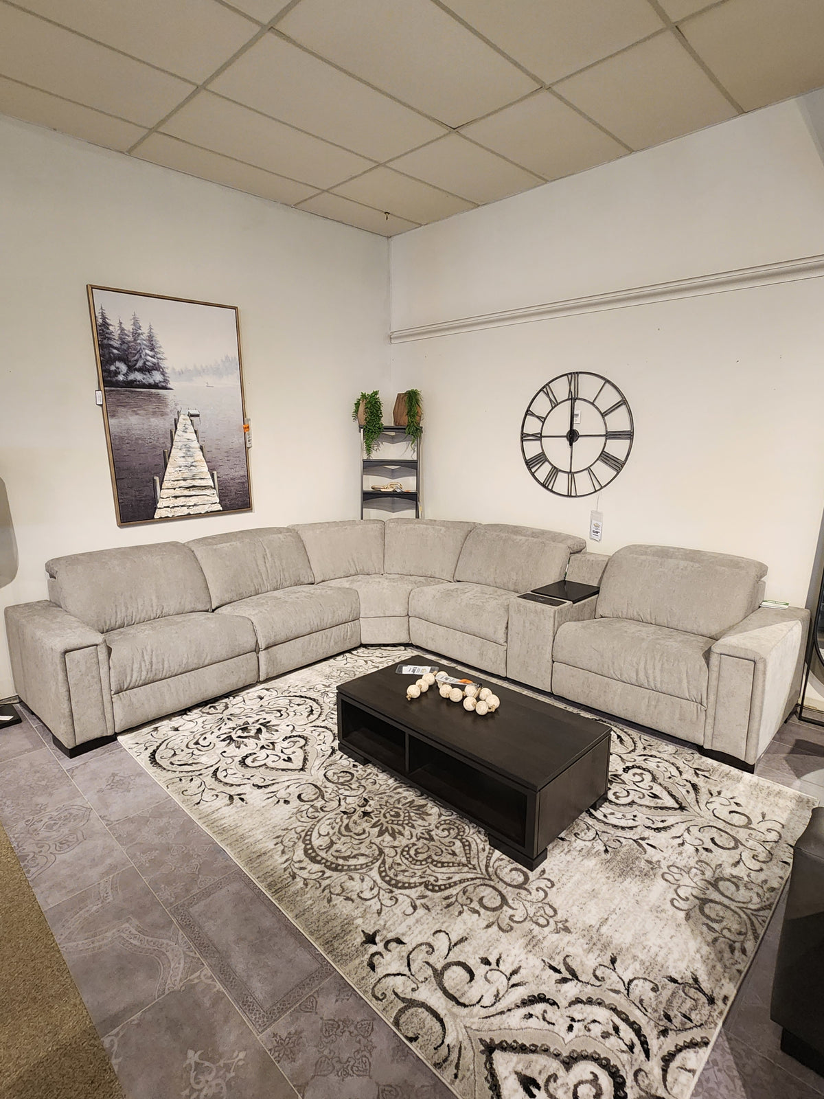 812 Armitage Reclining Sectional