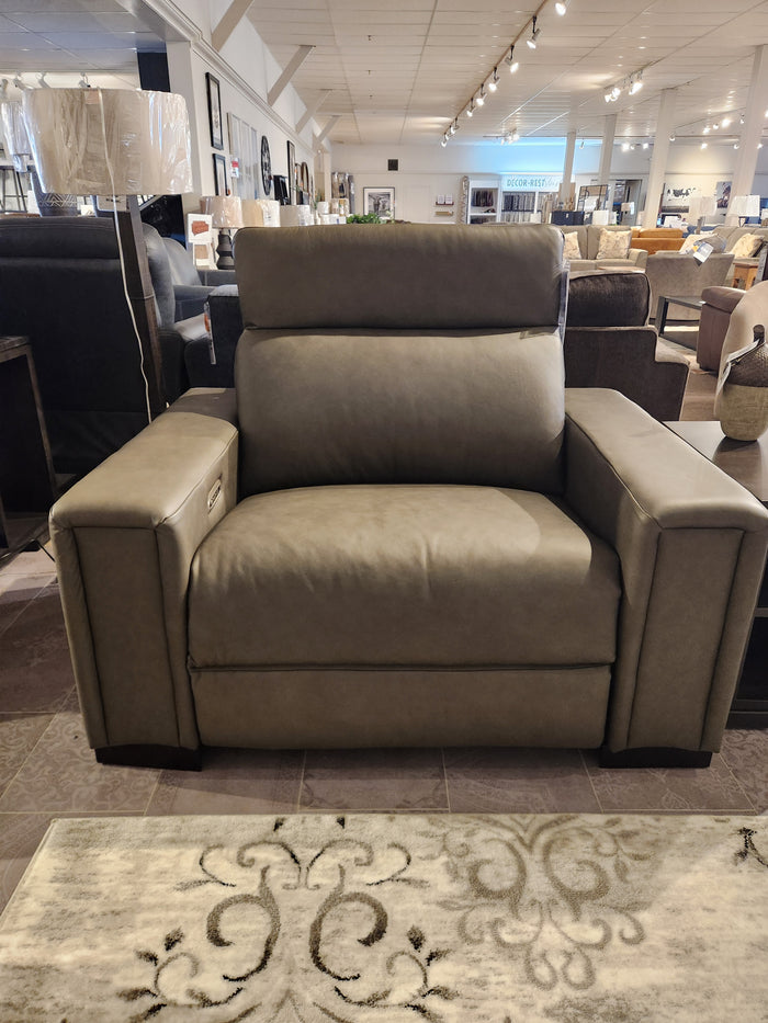 812 Armitage Reclining Chair