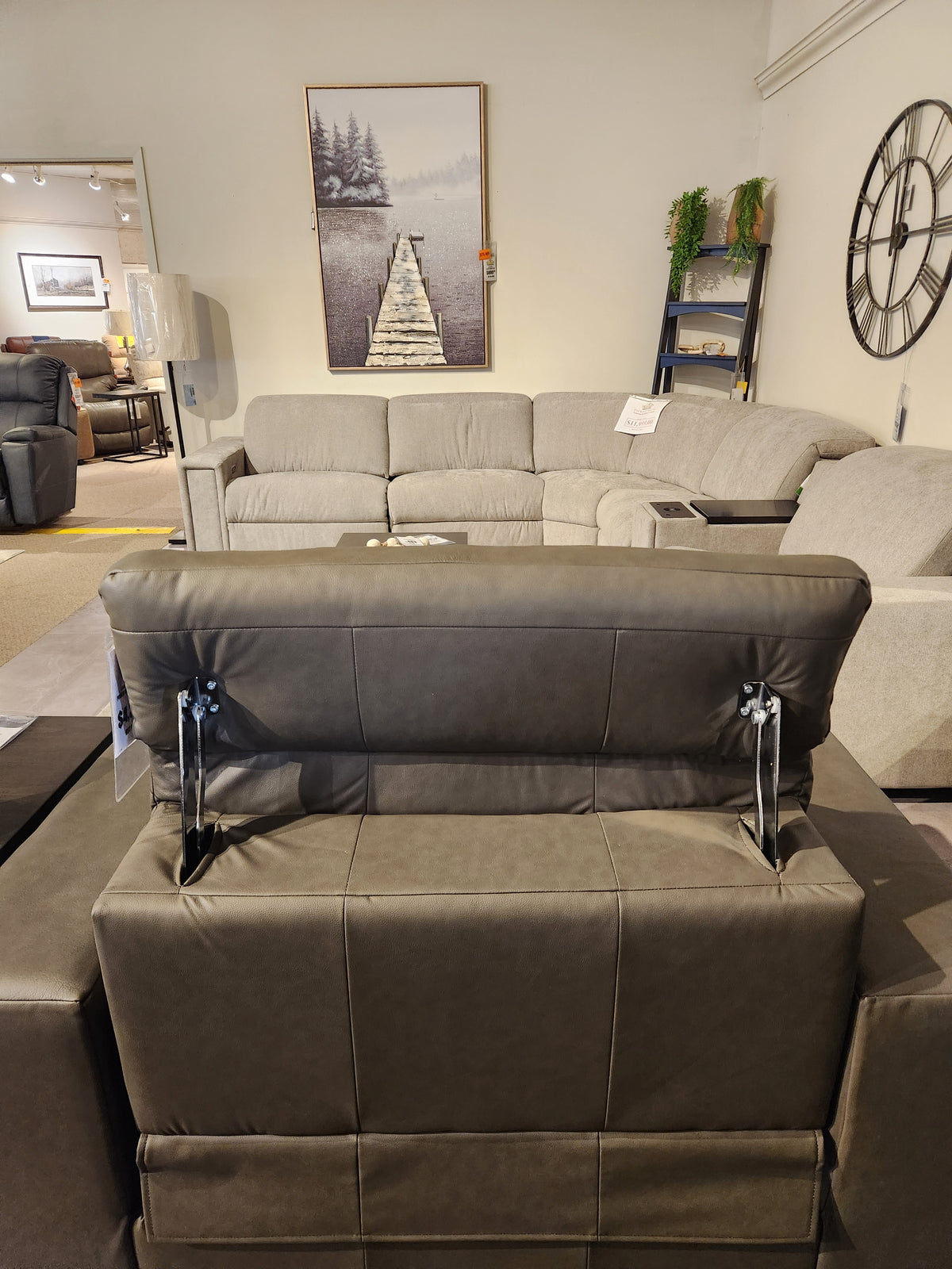 812 Armitage Reclining Chair