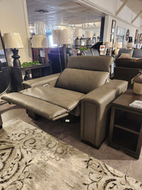 812 Armitage Reclining Chair
