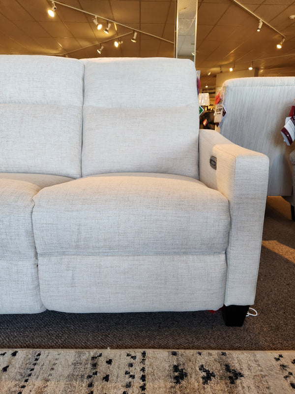 La-Z-Boy 810 Quinault Power Reclining Sofa w/ Zero G & Headrest displayed on carpet in showroom.