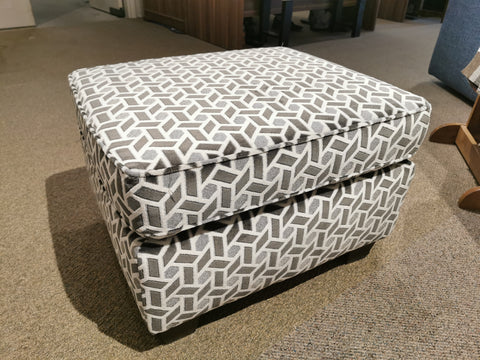 121  Superstyle Ottoman