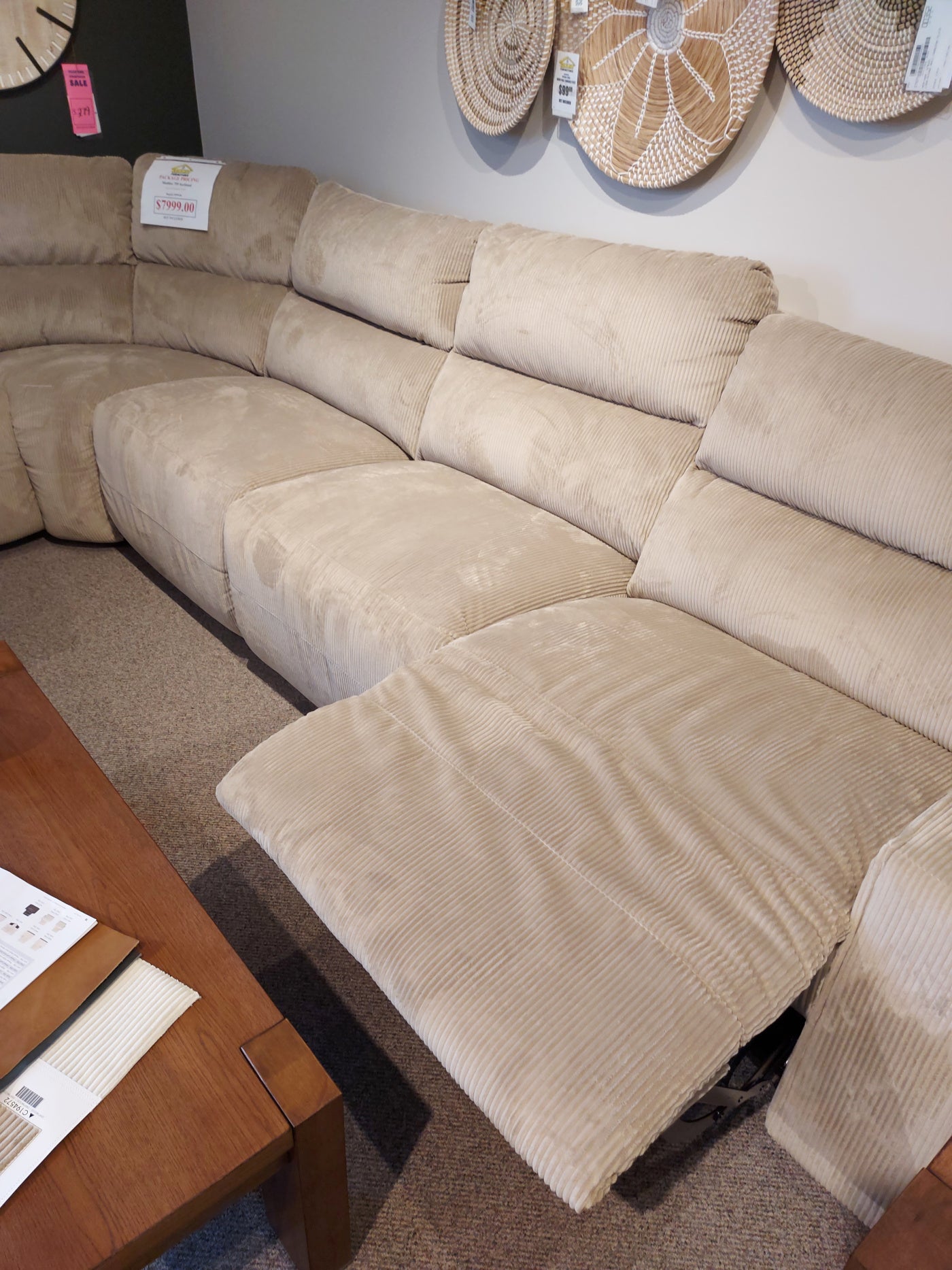 曙 759 Maddox Reclining Sectional – Conway Furniture