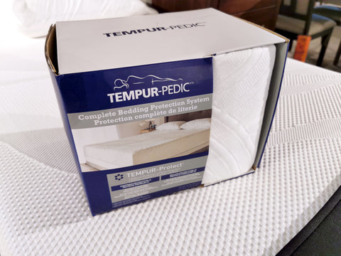 Tempur-Protect Mattress Protector With 2 Pillow Covers
