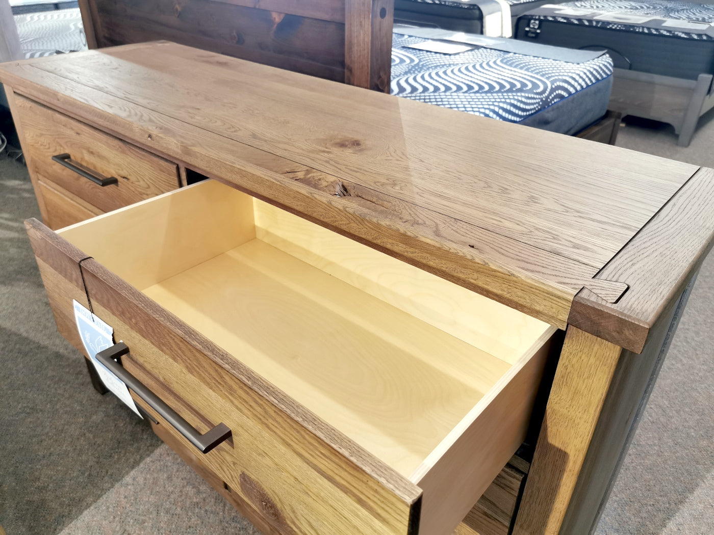 752 Dovetail 8-Drawer Dresser – Conway Furniture
