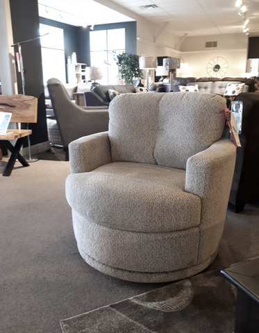 2978 Skipper Swivel Chair