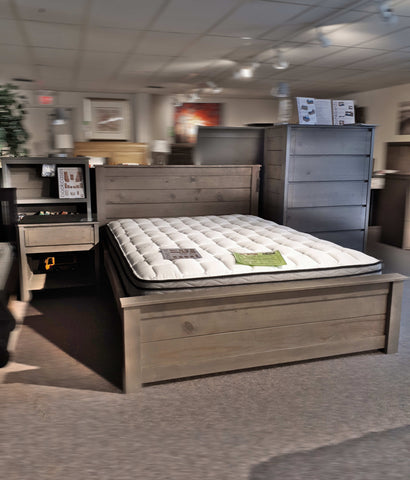 S45539 Harvestroots Queen Bed