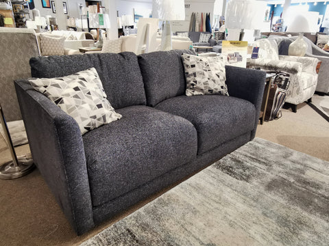 2115 Angel Loveseat