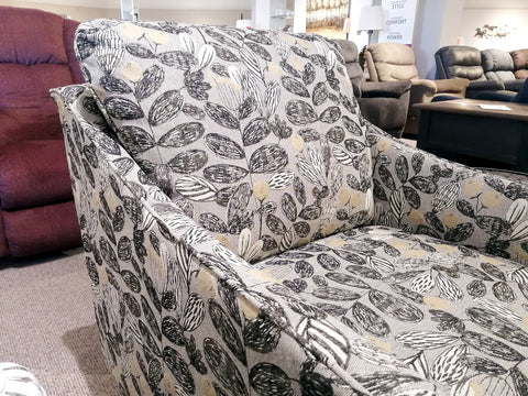 460 Reegan Swivel Chair