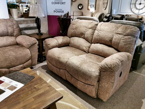 537 Hayes Reclining Loveseat