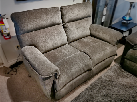 706 Jay Loveseat